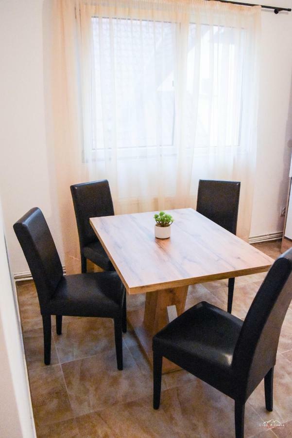 Spacious And Cozy 3Bd+Terrace Couples Apartment Timisoara Ngoại thất bức ảnh